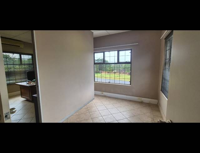 83M² OFFICE FOR SALE IN GILLITTS
